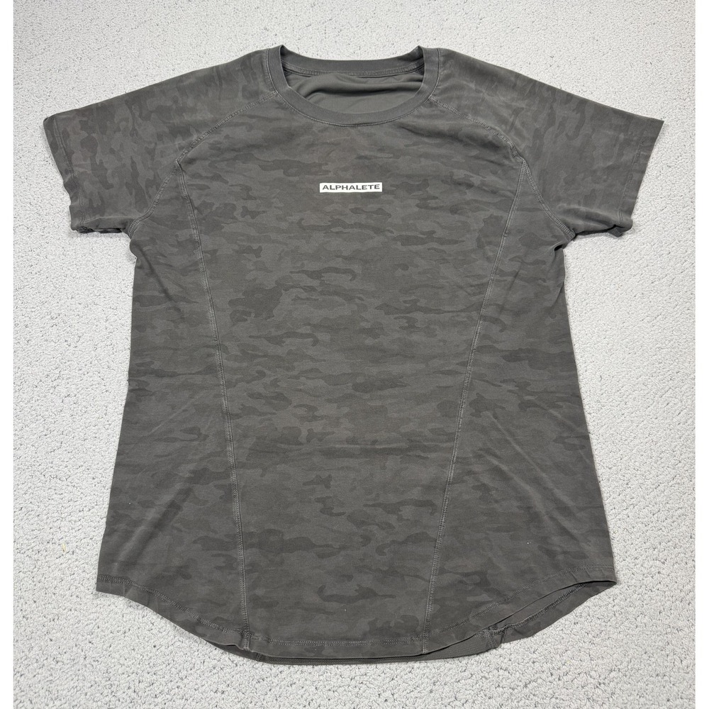 ALPHALETE Shirt Mens Medium Gray Camo Short Sleeve Athletic Performance Top